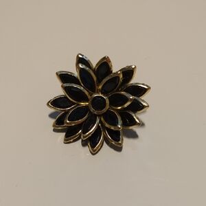 Vintage Elegant Gold Tone and Black Rhinestone Floral Brooch Pin